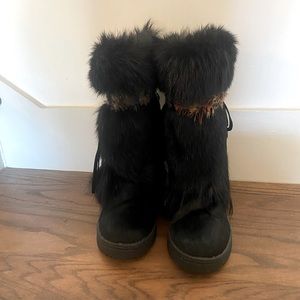 BEARPAW size 8 women’s Goatskin boots worn once